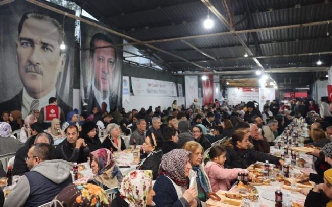 Mersin'de Gönül Sofrası Kuruldu