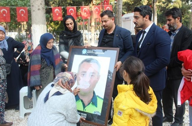 Ülkü Ocakları’ndan şehit eşine duygulandıran hediye